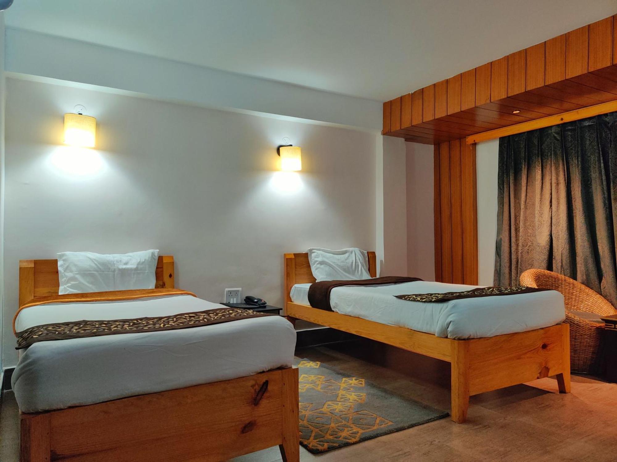 Hotel Vajra タワン エクステリア 写真